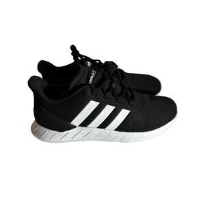 NIB Adidas Mens Questar Flow NXT Sports Casual Shoes Trainers Black White 11.5